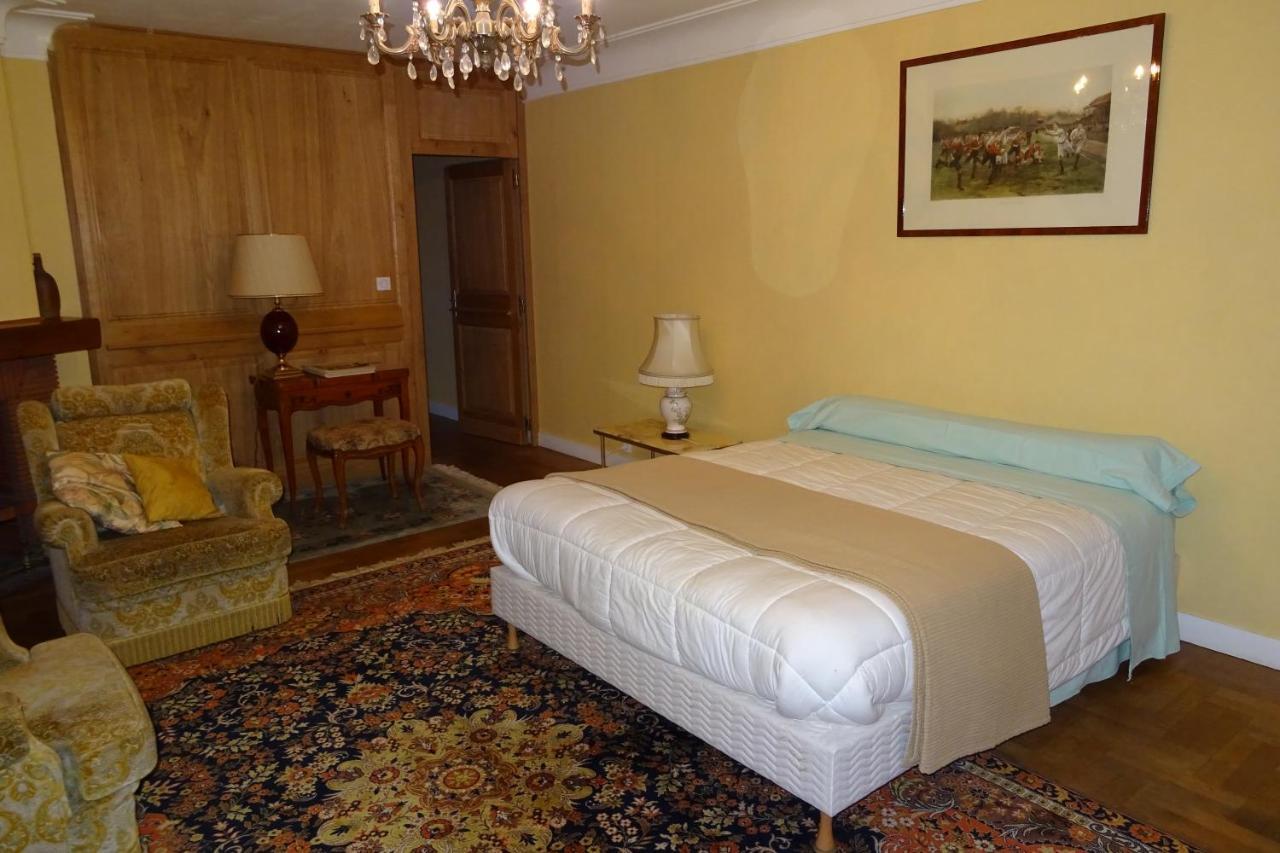 Chambres D'Hotes A La Fontanille Panazol Екстериор снимка
